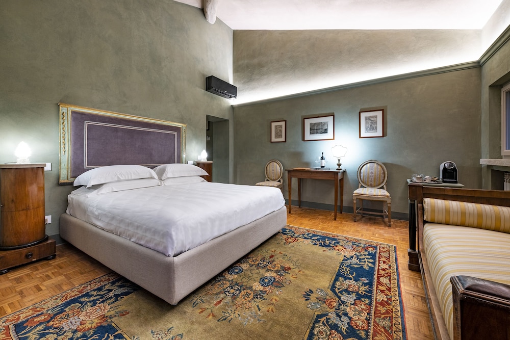 Signature Room