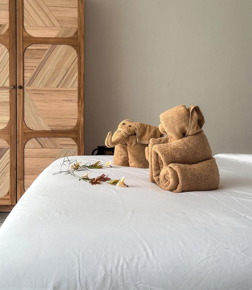 Deluxe Double Room, Pool View