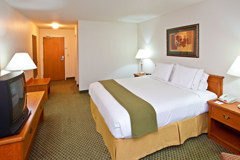 Standard Room, 1 King Bed (Leisure) - Photo 3