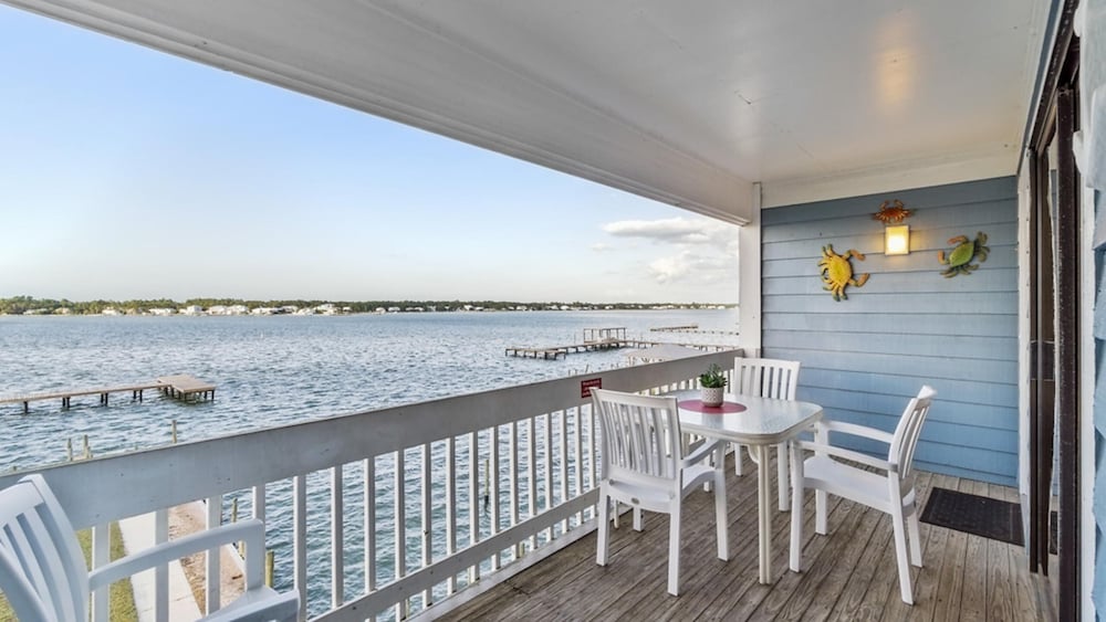 Condo, 2 Bedrooms (#F206 - No Pets)