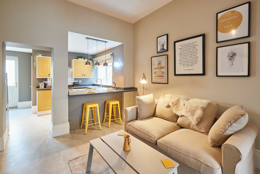 Apartment photo 3