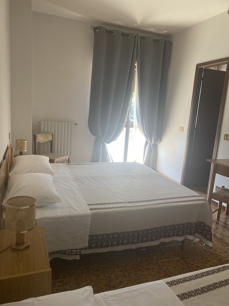 Basic Quadruple Room