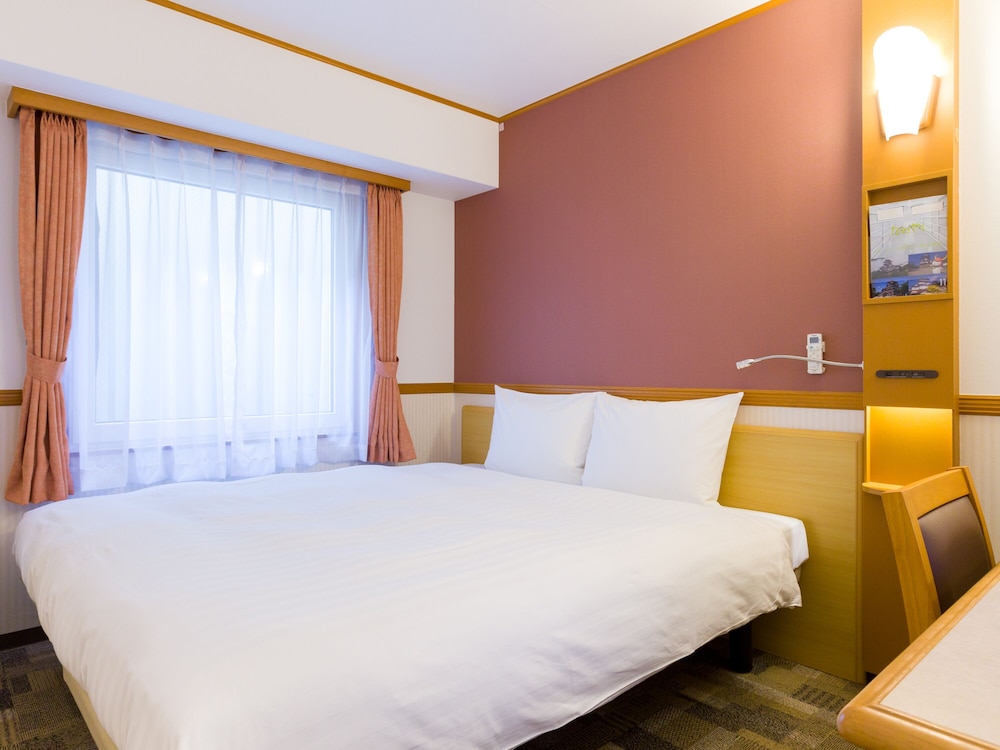 King Double Room, Smoking