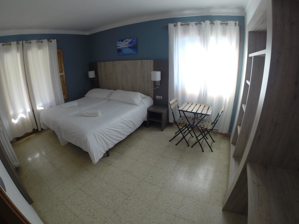 Double Or Twin Room photo 2