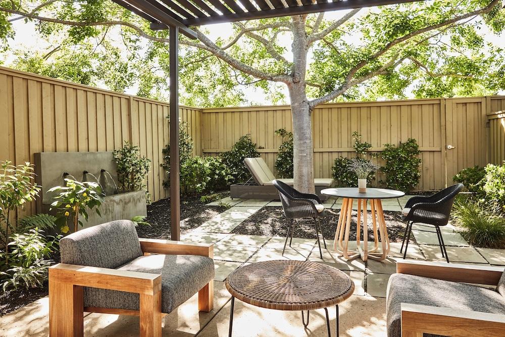 Room, 1 King Bed, Terrace (Garden) - Photo 2