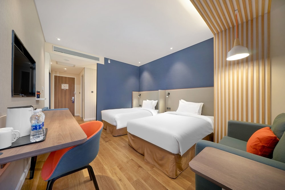 Standard Room, 2 Twin Beds - Photo 3