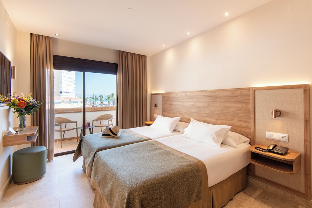 Double room with terrace, sea lateral view and Málaga - Photo 2