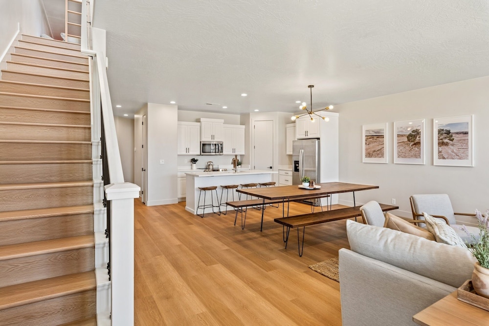 Townhome, 4 Bedrooms photo 3