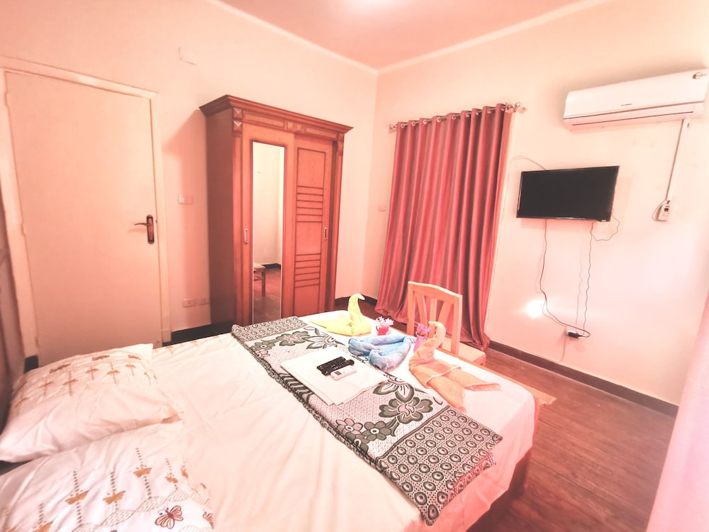 Deluxe Apartment photo 2