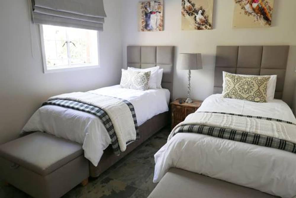 Deluxe Cottage, 2 Bedrooms photo 2