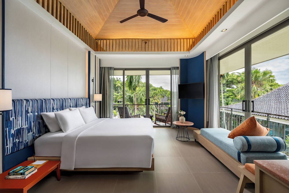Panoramic Deluxe Room photo 2