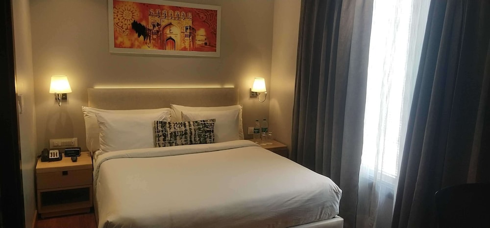 Suite, 2 Queen Beds, Non Smoking - Photo 2
