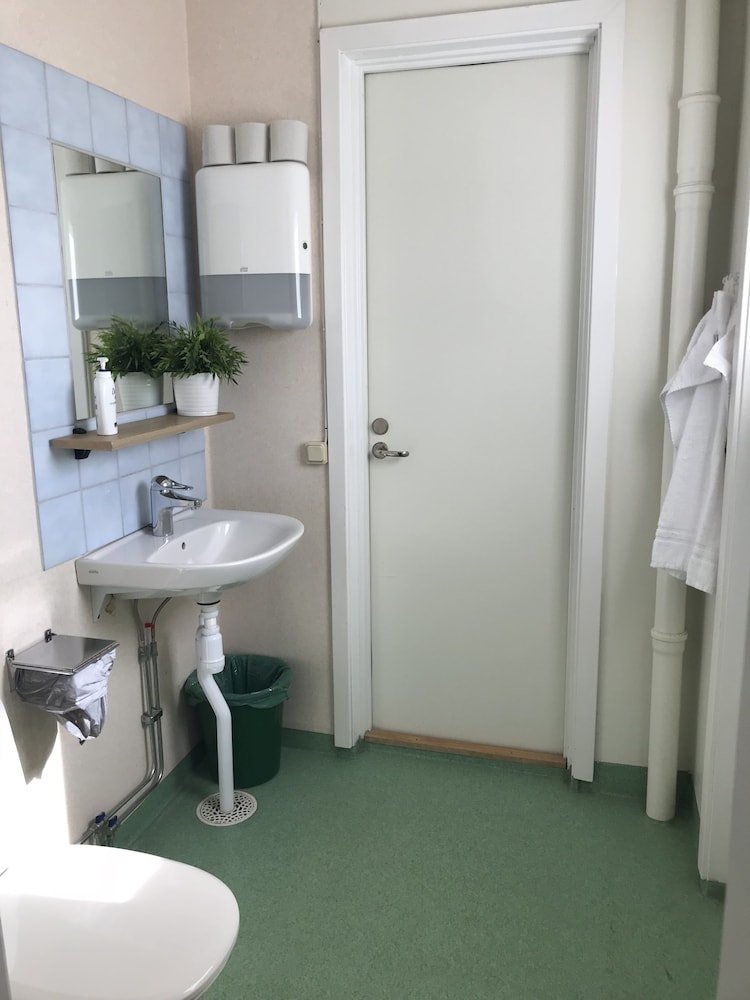 Quadruple Room, Shared Bathroom photo 2