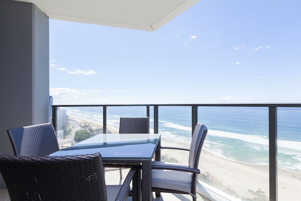 2 Bedroom High Ocean (No Housekeeping) photo 2