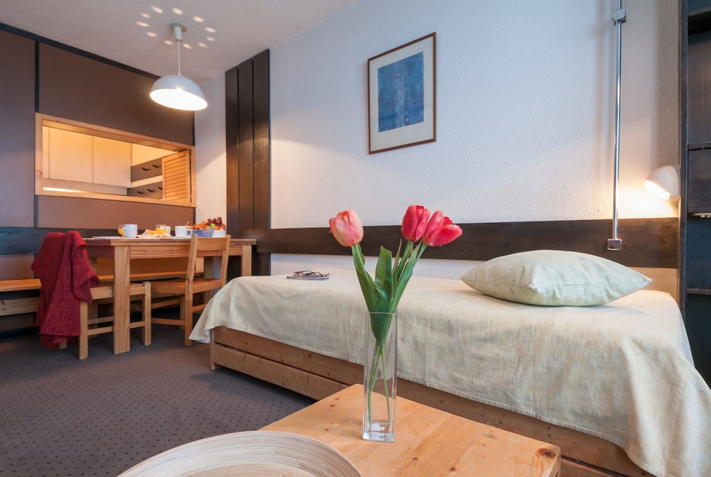 Apartment 5 People - 1 Bedroom photo 2
