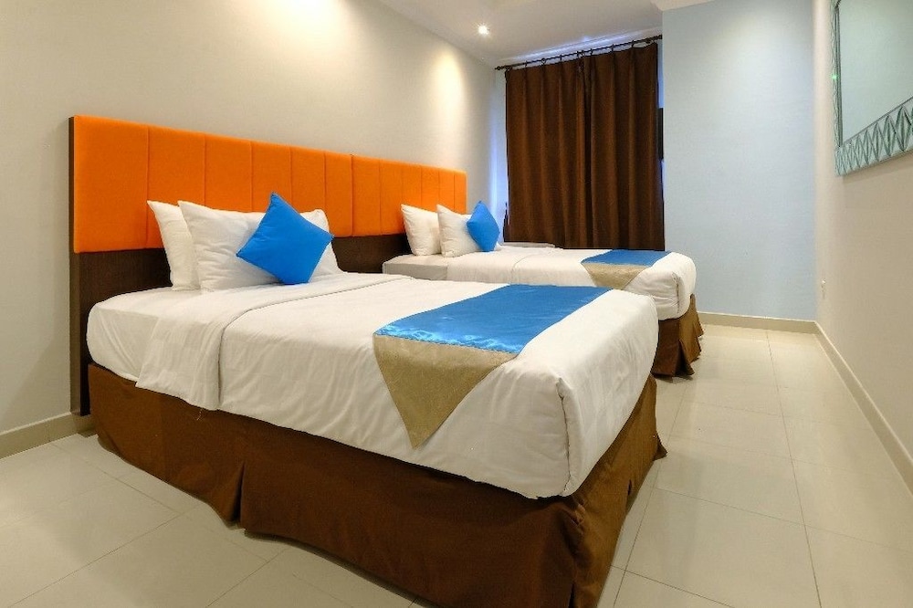 Business Suite - Photo 3