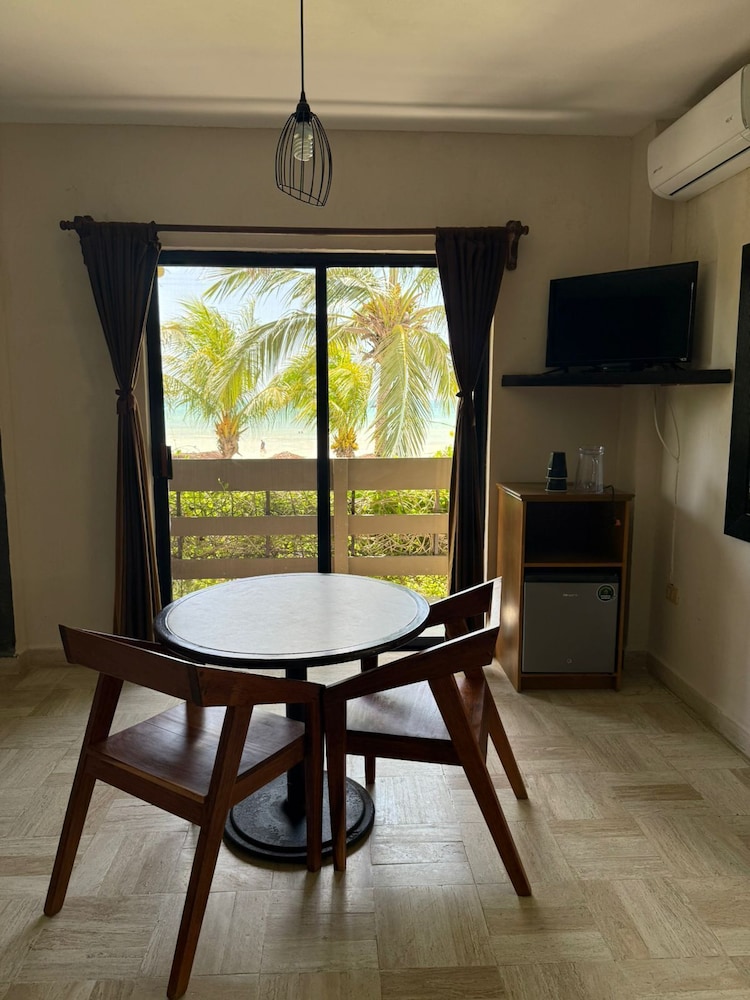 Deluxe Double Room, Beach View - Photo 5