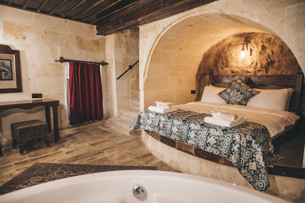 Stone Dublex Jacuzzi Room-2 - Photo 1
