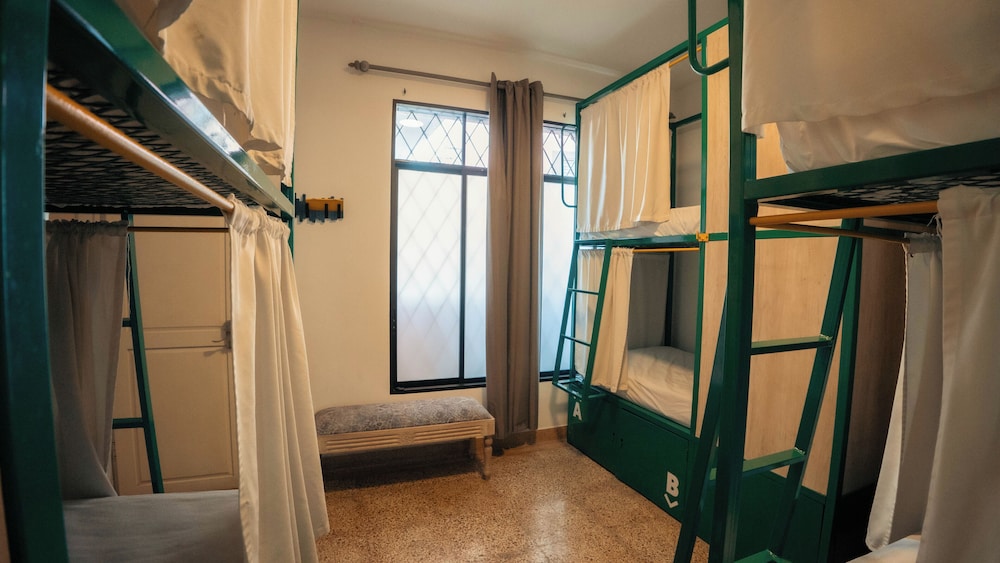 Shared Dormitory, Private Bathroom photo 3