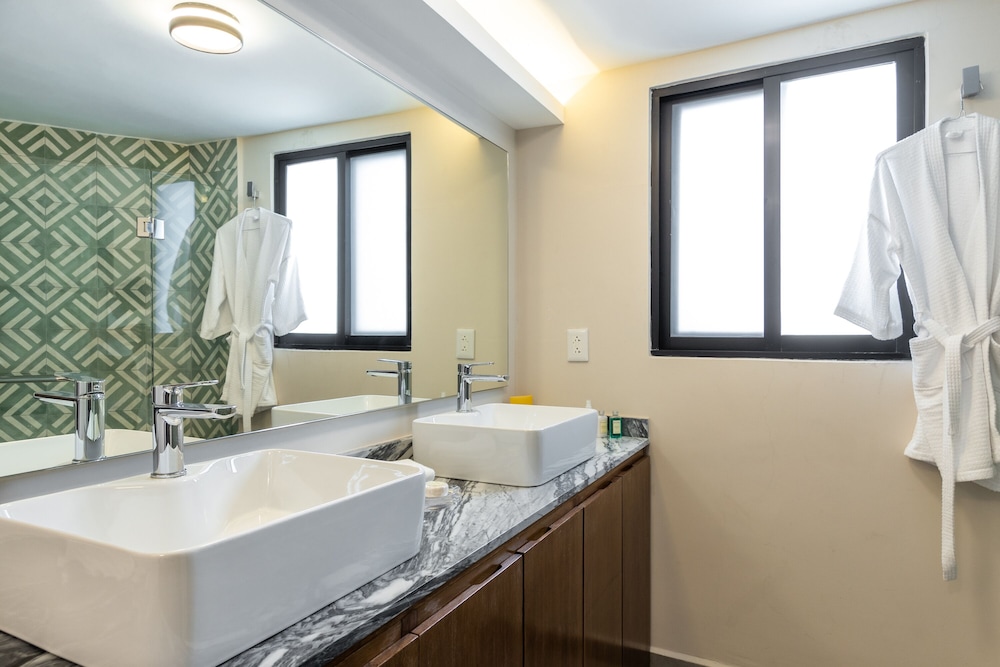 Grand Studio Suite photo 2