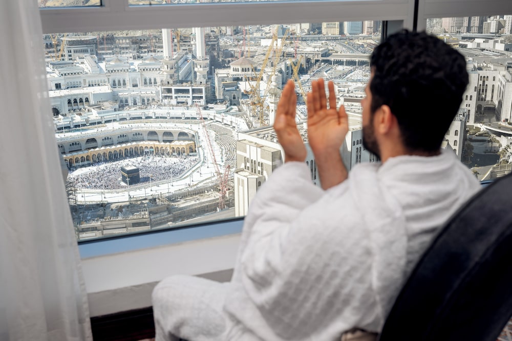 Premier Room, 1 King Bed (Kaaba)