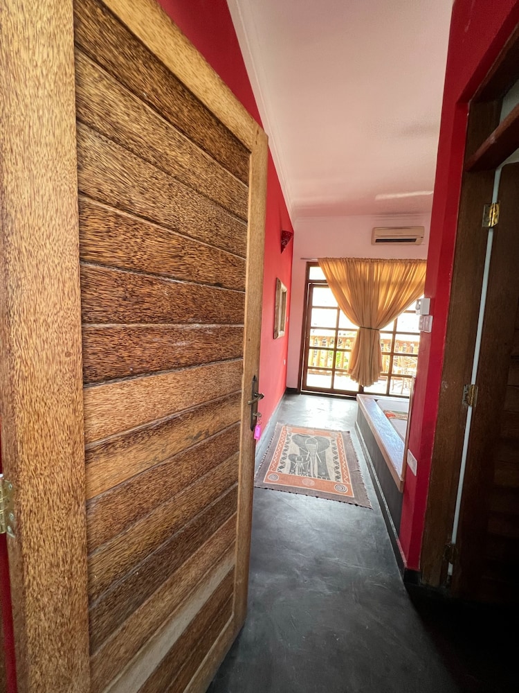 Premium Double Room, Partial Ocean View photo 2