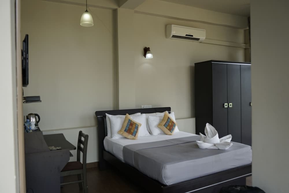 Deluxe Room, Elephant Bath View photo 1