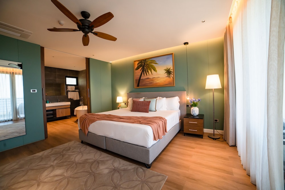 Golden Rock Suite photo 3