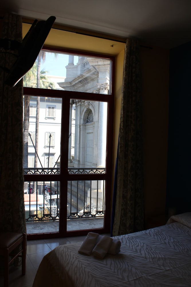 Double or Twin Room photo 3