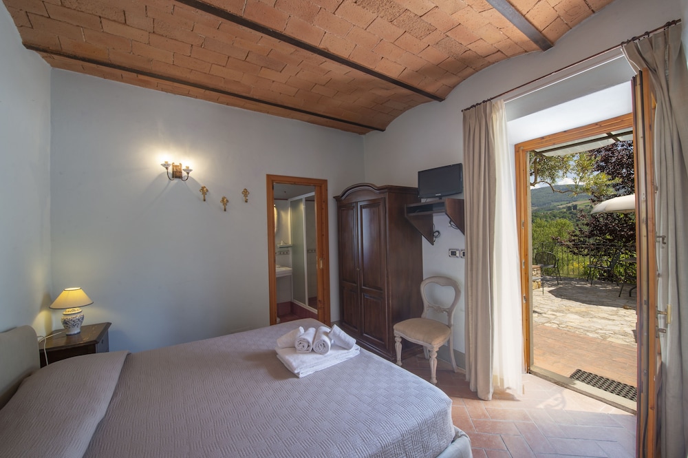 Classic Double Room, Valley View photo 2