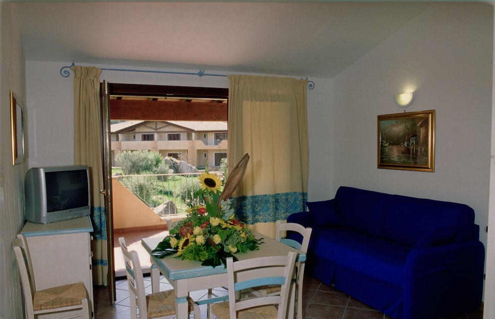 Apartment, 2 Bedrooms, Terrace photo 1