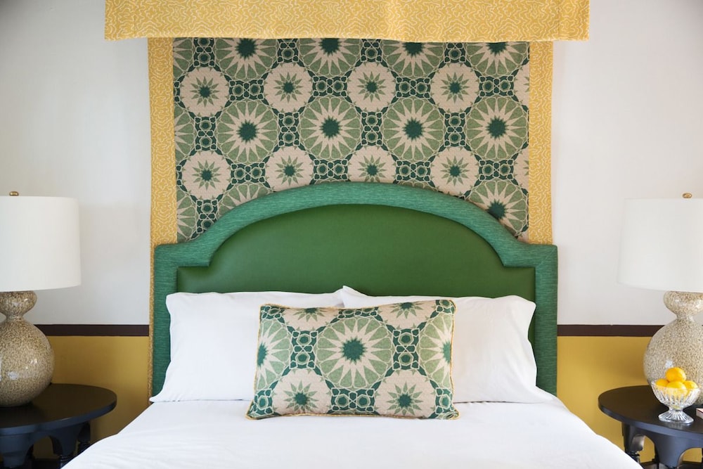 Deluxe Ocean View Room