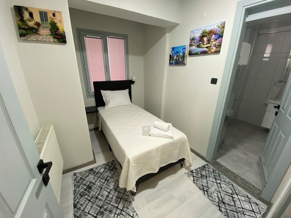 Comfort Twin Room, 2 Bedrooms, Non Smoking, Park View photo 2
