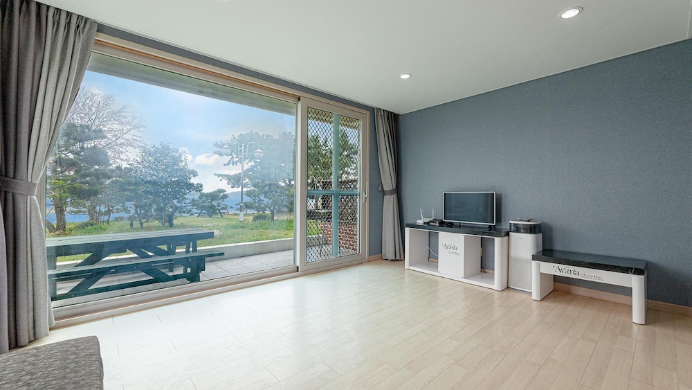 Basic Room, 1 Bedroom (Nusadua 101) photo 2