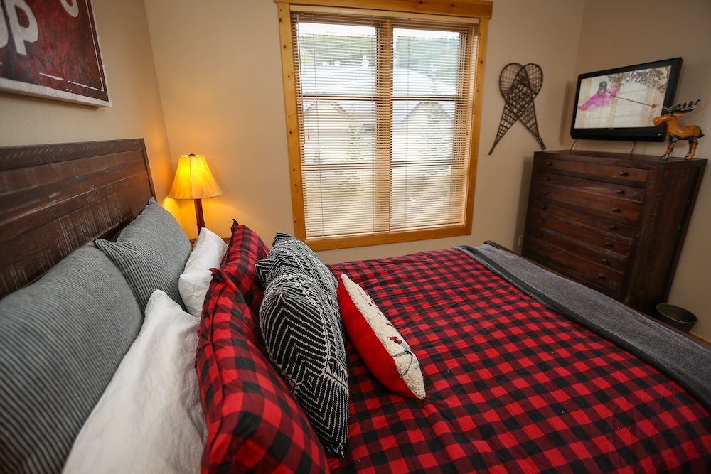 Condo, 1 Bedroom photo 2