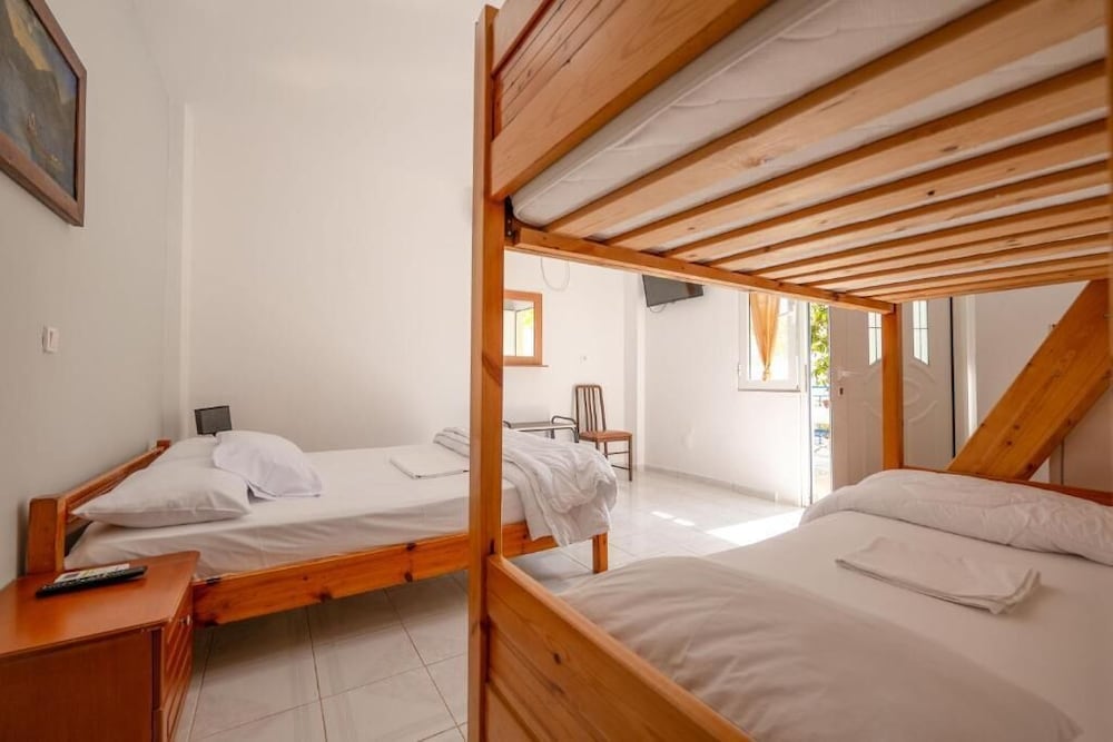 Quadruple Room, Garden View photo 2