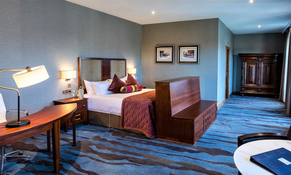 Superior Double Room, 1 King Bed, Non Smoking, Ensuite - Photo 1