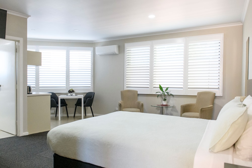 Superior Queen Room with Kitchenette photo 1