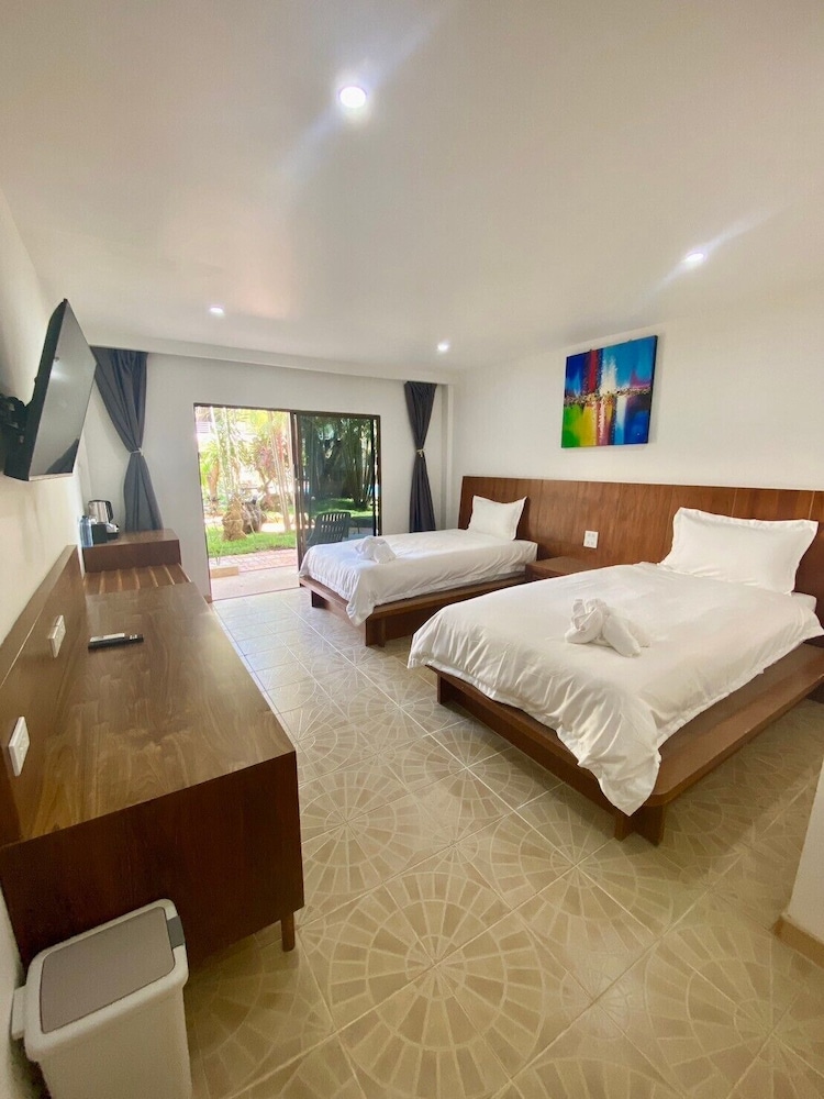 Superior Room, 2 Twin Beds - Photo 1