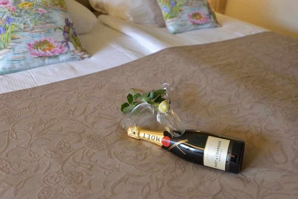 Comfort Triple Room, City View photo 1