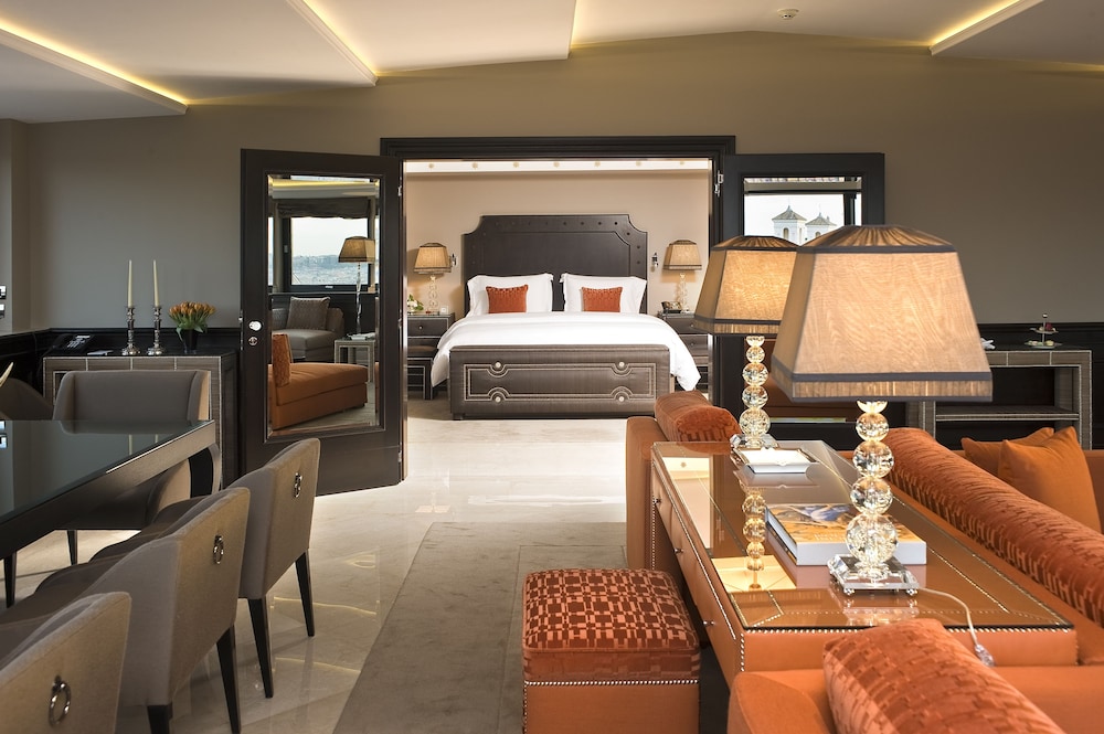 Penthouse (Hassler Suite)