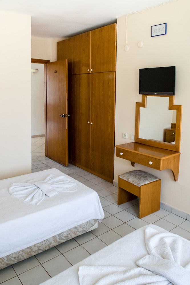 Standard Room photo 3