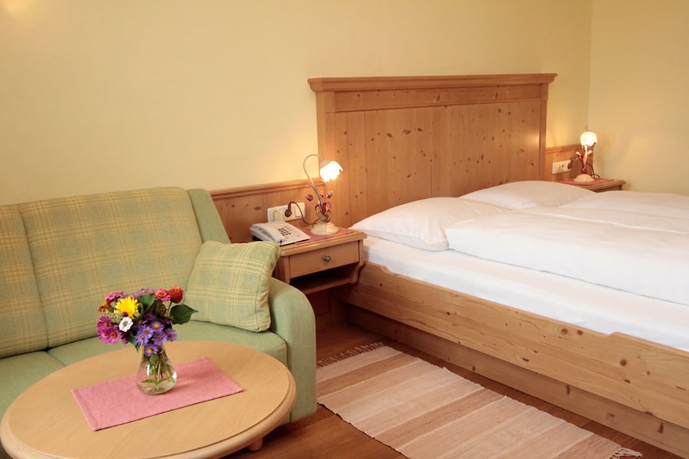 Single Room photo 3