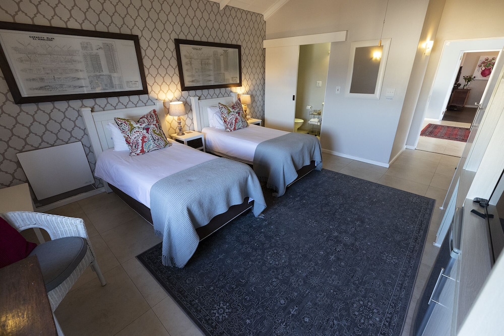 Room (Sail Room, Twin Beds) photo 1