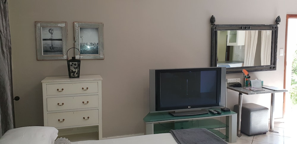 Room (10) photo 3
