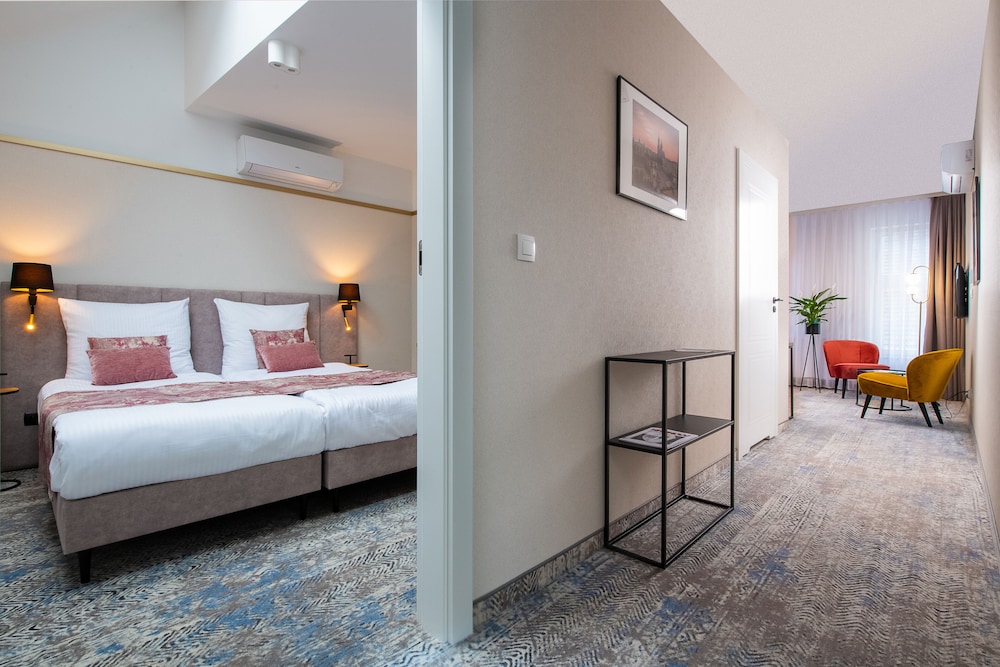 Comfort Apartment - Photo 12
