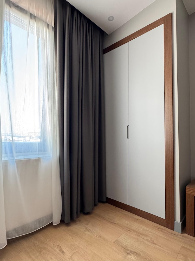 Superior Triple Room photo 3