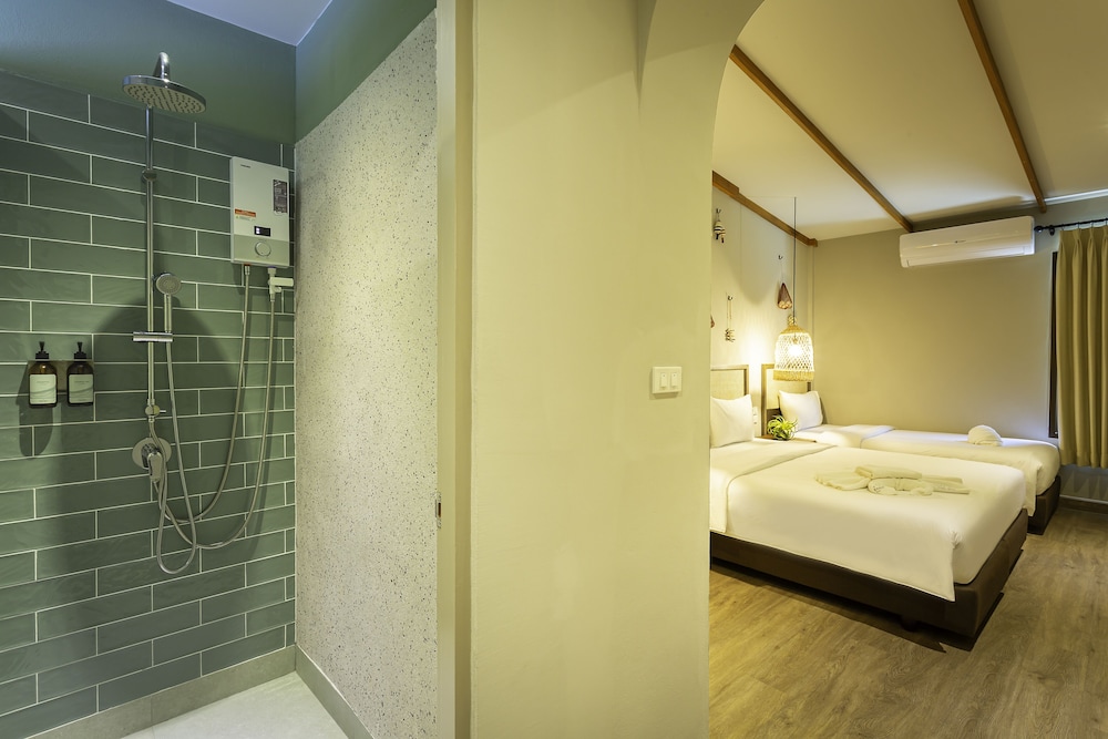 Standard Triple Room photo 3
