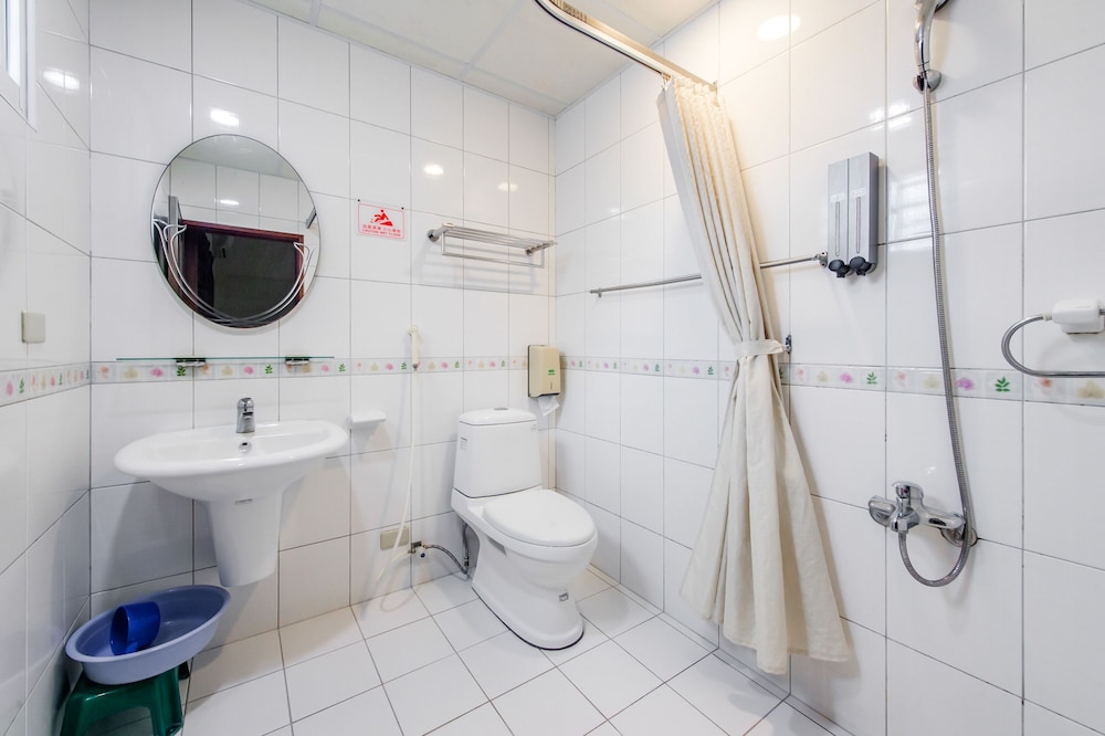 Standard Japanese-style Quadruple Room photo 3