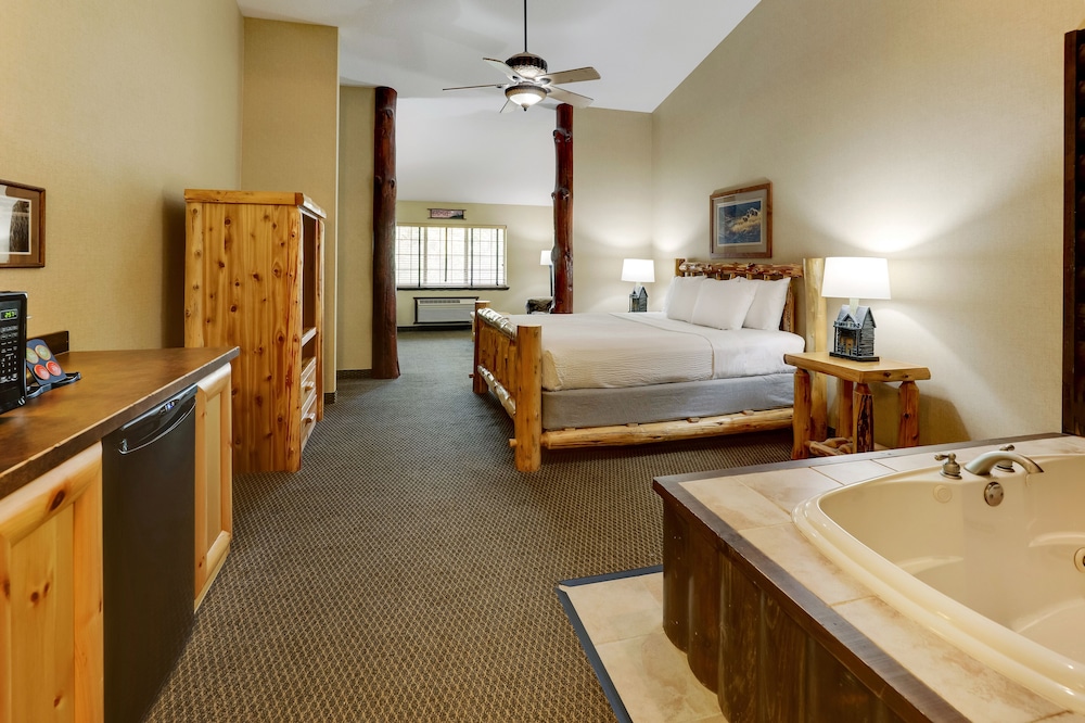 Expanded King with Whirlpool Cottage - Photo 2